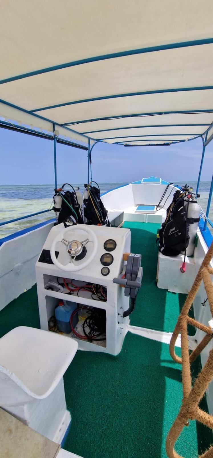 Tsunami Village Bwejuu Extérieur photo